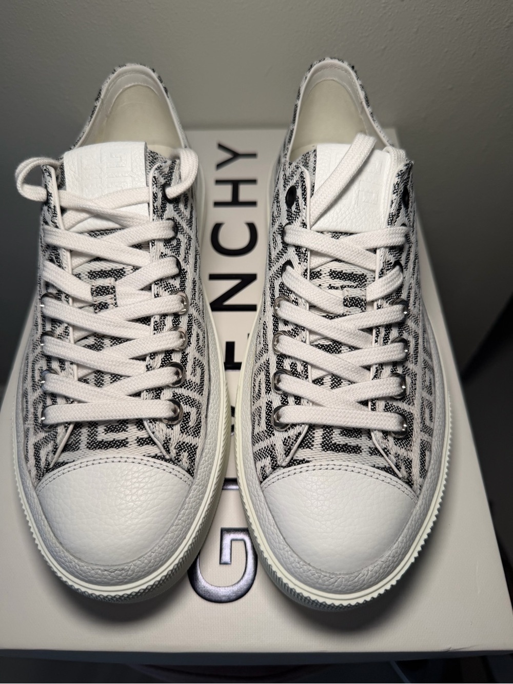 Givenchy City 4G Jacquard Low-Top Sneakers – White/Black